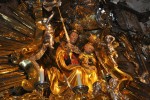 Das Gnadenbild am Hochaltar, die Madonna mit dem Kind